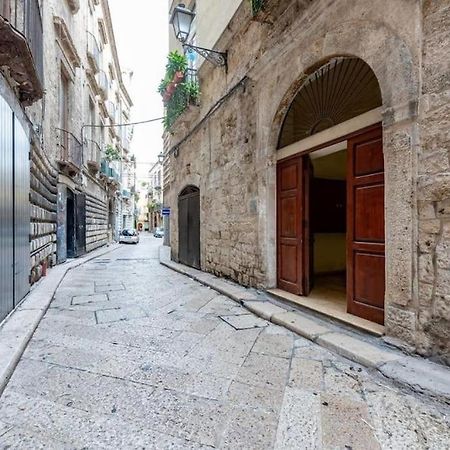 Apt 2 In The Historic Center Барі Екстер'єр фото