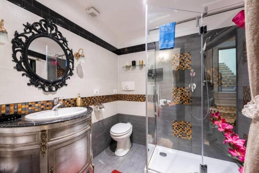 Apt 2 In The Historic Center Барі Екстер'єр фото