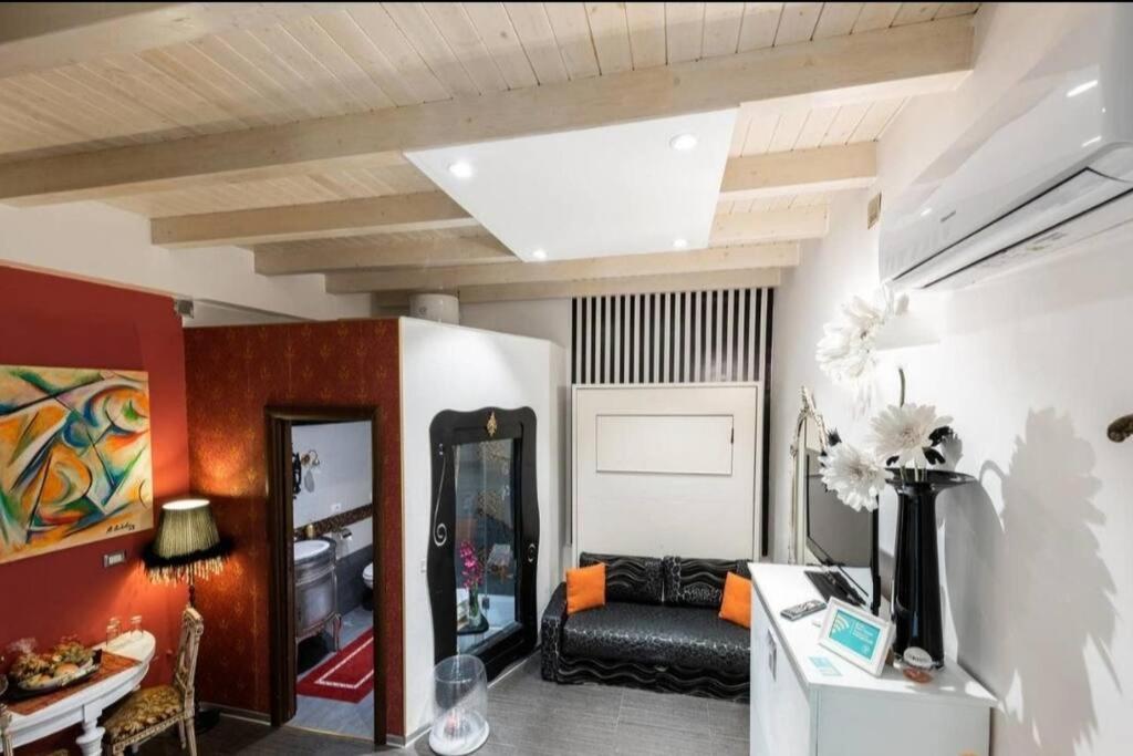 Apt 2 In The Historic Center Барі Екстер'єр фото
